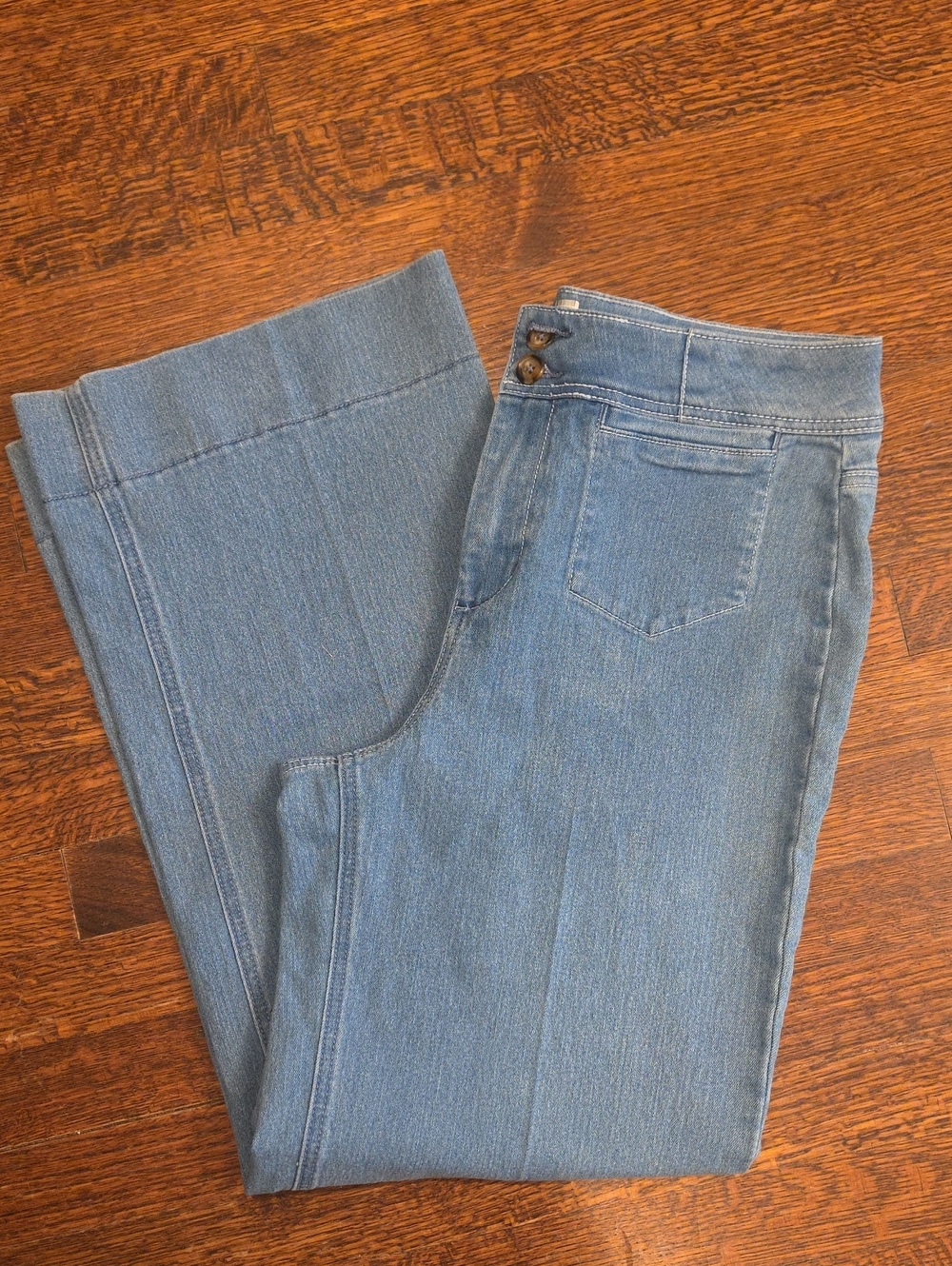 Est. 1946 Denim Classic Women's Size 12 Light Wash Wide Leg Jeans High Rise